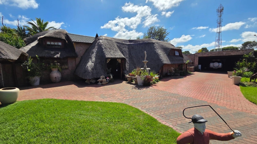 4 Bedroom Property for Sale in Fichardt Park Free State